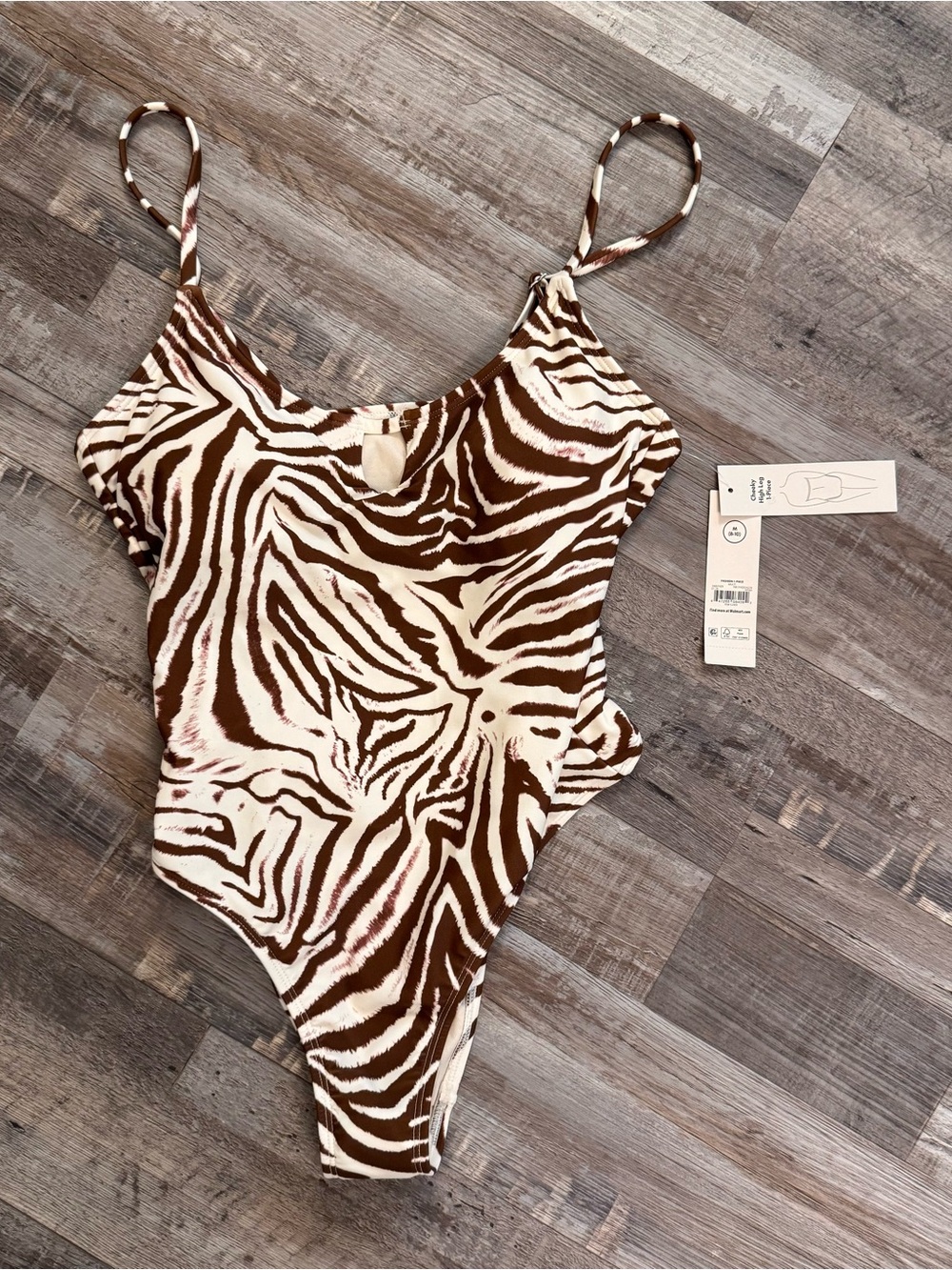 New with tags no boundaries one piece swimsuit brown zebra print M(8/10)